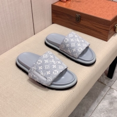 Louis Vuitton Slippers